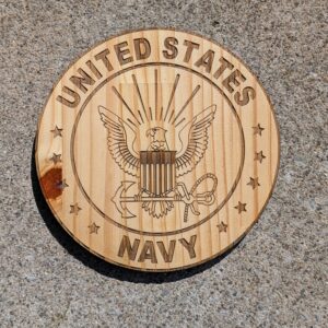 United States Navy Engraved Wooden Plaque – Patriotic Laser‑Etched Military Emblem Décor